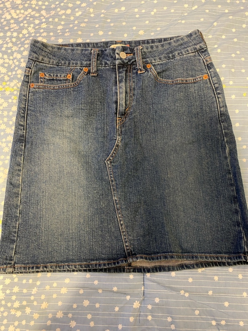 Levi's Indigo Blue Denim Skirt with Copper Stitching